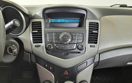 Chevrolet Cruze II, 2010 год, 525 000 рублей, 18 фотография