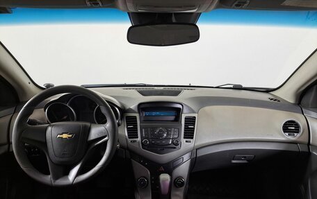 Chevrolet Cruze II, 2010 год, 525 000 рублей, 17 фотография