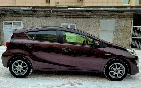 Toyota Aqua I, 2014 год, 950 000 рублей, 2 фотография