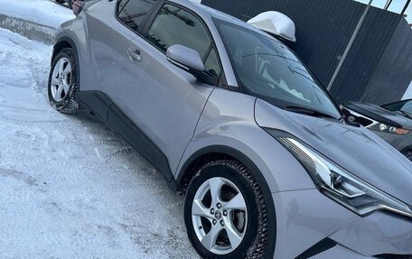 Toyota C-HR I рестайлинг, 2018 год, 1 900 000 рублей, 2 фотография