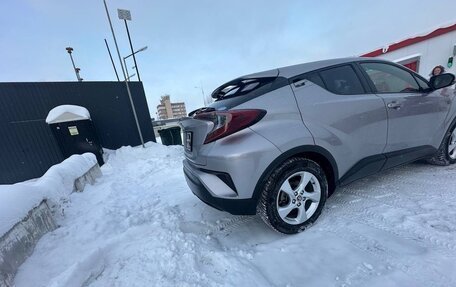 Toyota C-HR I рестайлинг, 2018 год, 1 900 000 рублей, 6 фотография