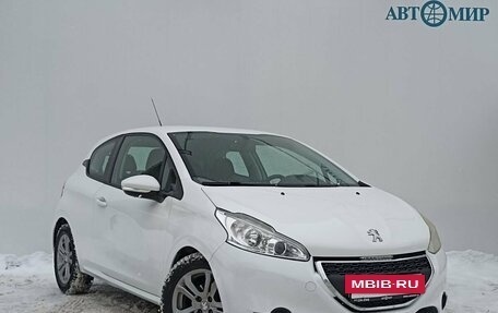 Peugeot 208 II, 2013 год, 590 000 рублей, 3 фотография