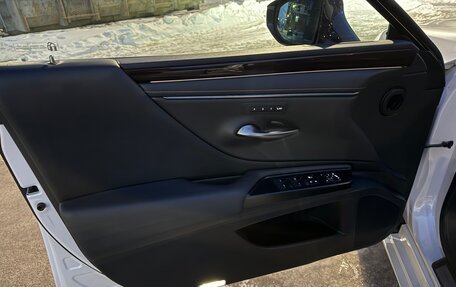 Lexus ES VII, 2018 год, 4 200 000 рублей, 15 фотография