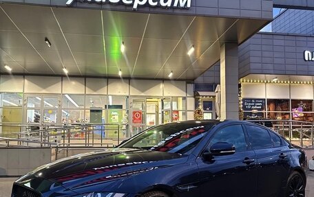 Jaguar XE I рестайлинг, 2016 год, 2 250 000 рублей, 3 фотография