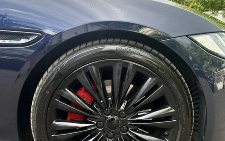 Jaguar XE I рестайлинг, 2016 год, 2 250 000 рублей, 15 фотография