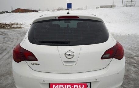 Opel Astra J, 2011 год, 720 000 рублей, 6 фотография