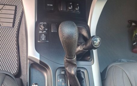 Toyota Land Cruiser Prado 120 рестайлинг, 2007 год, 2 500 000 рублей, 16 фотография