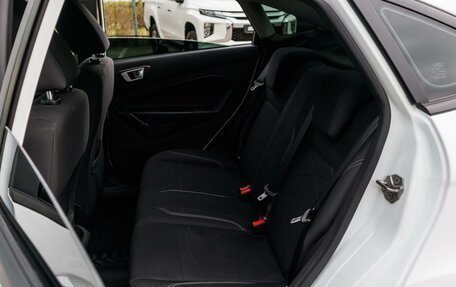 Ford Fiesta, 2015 год, 895 000 рублей, 9 фотография