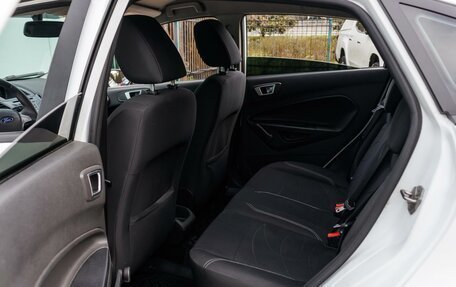 Ford Fiesta, 2015 год, 895 000 рублей, 11 фотография