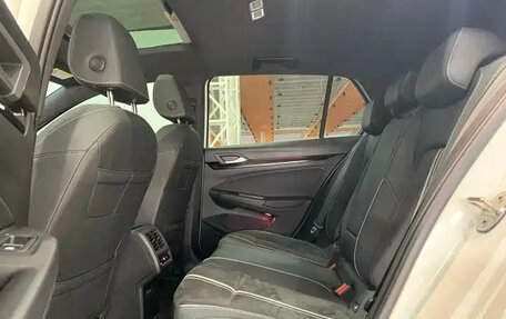 Volkswagen Golf VIII, 2023 год, 1 647 000 рублей, 12 фотография