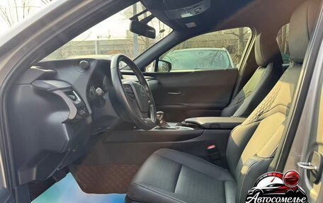 Lexus UX I, 2022 год, 2 500 000 рублей, 8 фотография