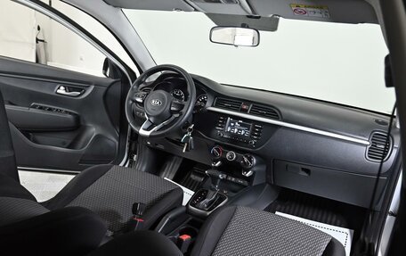 KIA Rio IV, 2018 год, 1 249 000 рублей, 7 фотография