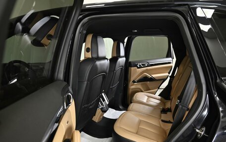 Porsche Cayenne III, 2015 год, 3 199 000 рублей, 17 фотография