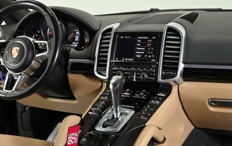 Porsche Cayenne III, 2015 год, 3 199 000 рублей, 10 фотография