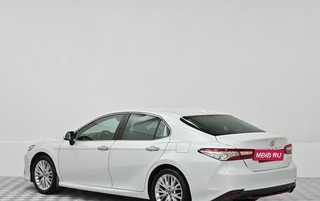 Toyota Camry, 2019 год, 2 749 000 рублей, 4 фотография