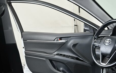 Toyota Camry, 2019 год, 2 749 000 рублей, 16 фотография