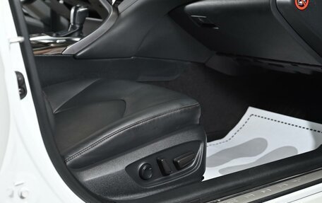 Toyota Camry, 2019 год, 2 749 000 рублей, 17 фотография