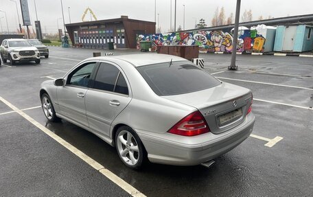 Mercedes-Benz C-Класс, 2005 год, 750 000 рублей, 4 фотография