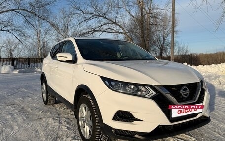 Nissan Qashqai, 2020 год, 2 050 000 рублей, 2 фотография