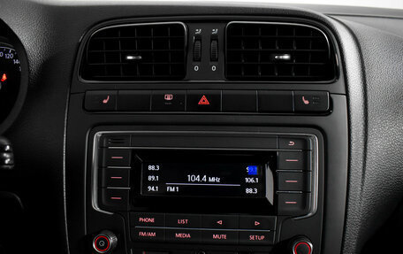 Volkswagen Polo VI (EU Market), 2016 год, 990 000 рублей, 17 фотография