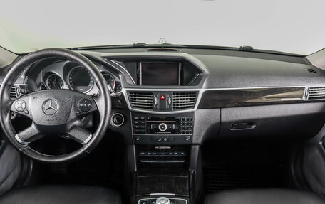 Mercedes-Benz E-Класс, 2010 год, 1 819 000 рублей, 15 фотография