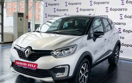 Renault Kaptur I рестайлинг, 2017 год, 1 370 000 рублей, 2 фотография