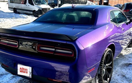 Dodge Challenger III рестайлинг 2, 2018 год, 3 100 000 рублей, 4 фотография