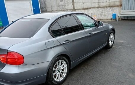 BMW 3 серия, 2011 год, 1 270 000 рублей, 3 фотография