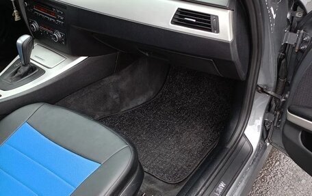 BMW 3 серия, 2011 год, 1 270 000 рублей, 9 фотография