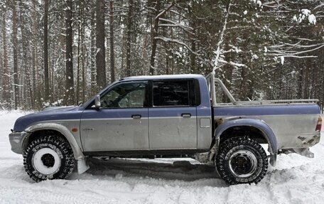 Mitsubishi L200 III рестайлинг, 2000 год, 550 000 рублей, 2 фотография