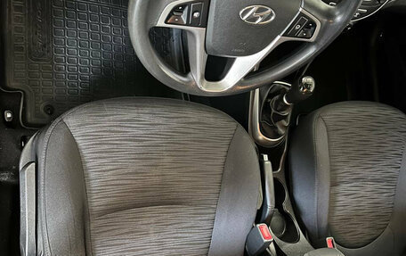 Hyundai Solaris II рестайлинг, 2014 год, 890 000 рублей, 12 фотография