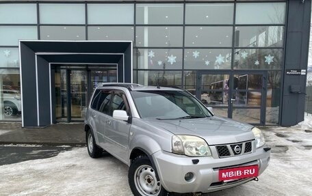 Nissan X-Trail, 2005 год, 700 000 рублей, 3 фотография