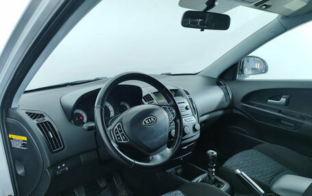 KIA cee'd I рестайлинг, 2009 год, 590 000 рублей, 13 фотография