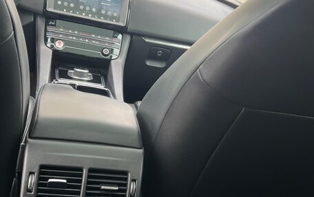 Jaguar F-Pace, 2019 год, 3 330 000 рублей, 12 фотография