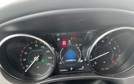 Jaguar F-Pace, 2019 год, 3 330 000 рублей, 28 фотография