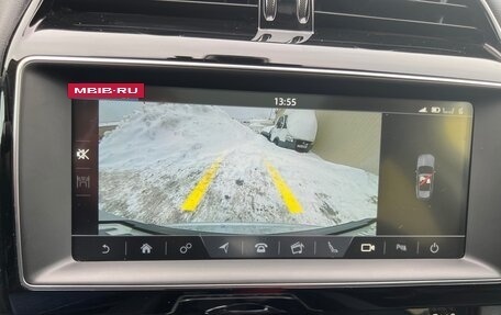 Jaguar F-Pace, 2019 год, 3 330 000 рублей, 26 фотография