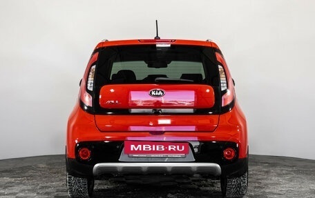 KIA Soul II рестайлинг, 2018 год, 1 399 000 рублей, 6 фотография