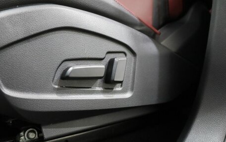 FAW Bestune T77, 2022 год, 1 790 000 рублей, 11 фотография