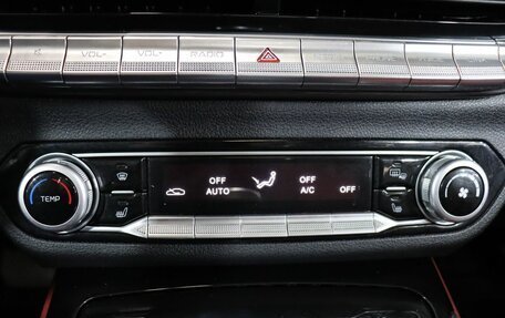 FAW Bestune T77, 2022 год, 1 790 000 рублей, 15 фотография