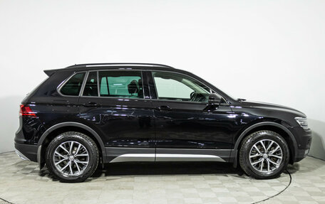 Volkswagen Tiguan II, 2018 год, 2 599 777 рублей, 4 фотография