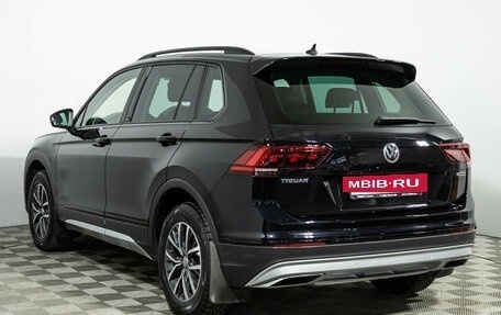 Volkswagen Tiguan II, 2018 год, 2 599 777 рублей, 7 фотография