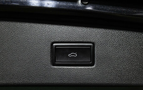 Volkswagen Tiguan II, 2018 год, 2 599 777 рублей, 19 фотография