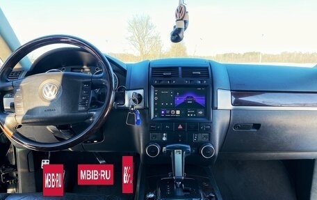 Volkswagen Touareg III, 2005 год, 1 070 000 рублей, 5 фотография