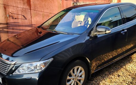 Toyota Camry, 2012 год, 1 870 000 рублей, 2 фотография