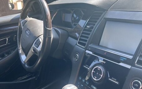 Ford Taurus VI рестайлинг, 2014 год, 1 280 000 рублей, 4 фотография