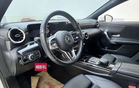 Mercedes-Benz A-Класс, 2022 год, 2 197 000 рублей, 9 фотография