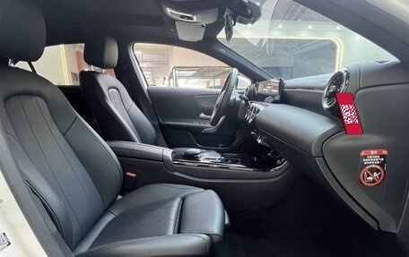 Mercedes-Benz A-Класс, 2022 год, 2 197 000 рублей, 15 фотография
