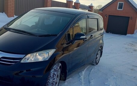 Honda Freed I, 2013 год, 1 080 000 рублей, 4 фотография