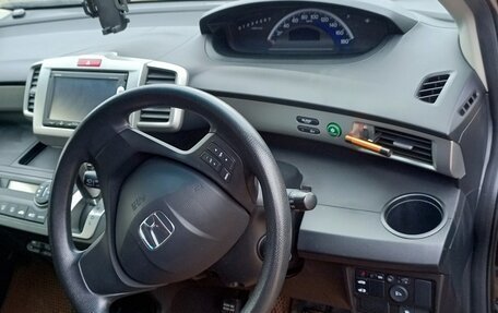 Honda Freed I, 2013 год, 1 080 000 рублей, 16 фотография