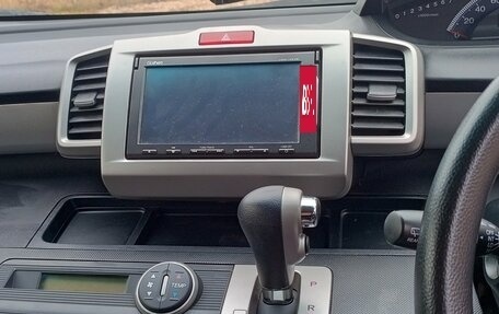 Honda Freed I, 2013 год, 1 080 000 рублей, 17 фотография